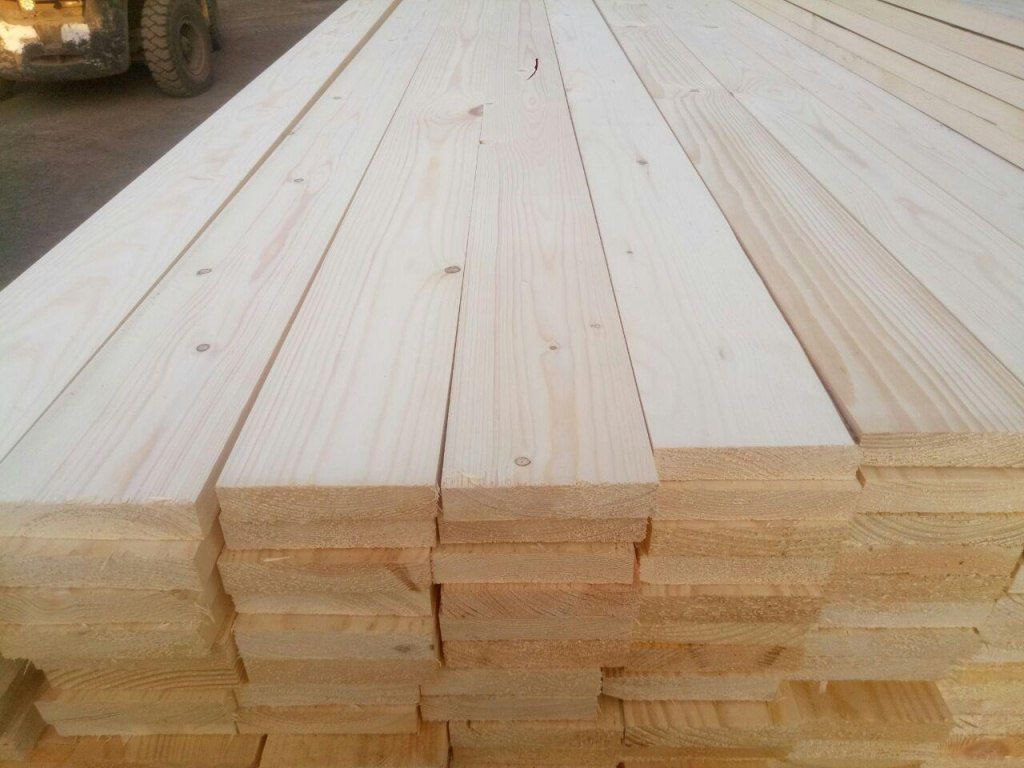 Обрезной брус из сосны 100x200x6000 мм